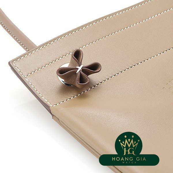 アリーヌ ミニ  ショルダーバッグ エトゥープ ベージュ