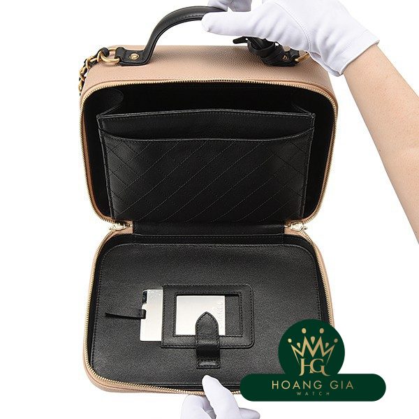 CC Filigree Vanity Case Chain Chain Shoulder Beige x Black