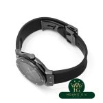 Cổ điển kết hợp tất cả màu đen