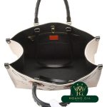 Đang di chuyển GM Monogram Unplant Claim Ivory