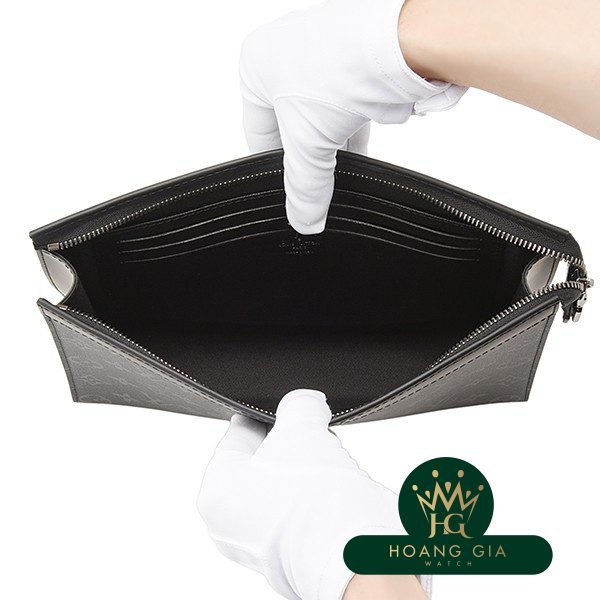 Pochette Voyage MM Monogram Eclipse