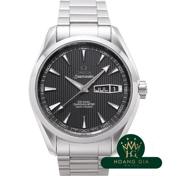 Lịch hàng năm Seamaster Aqua Terra