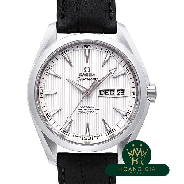 Lịch hàng năm Seamaster Aqua Terra