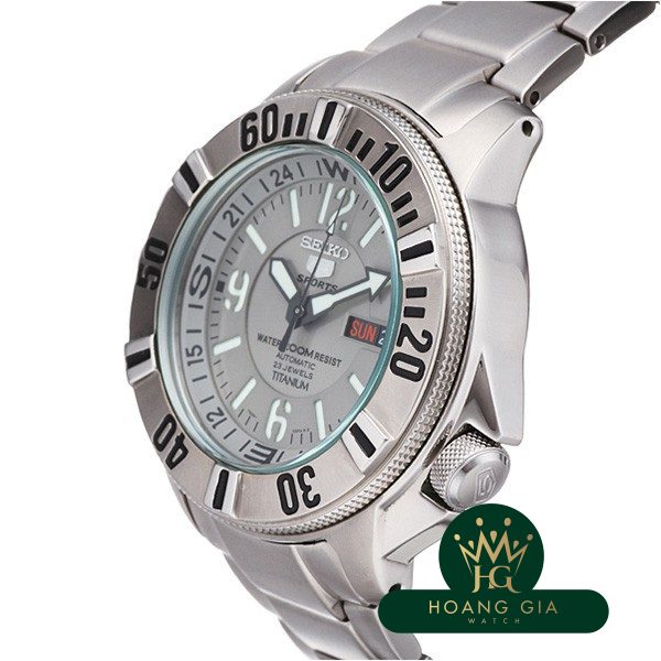 5 Sport Titanium Diver