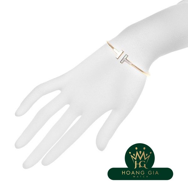 T Mother of Pearl Wire Bracelet M RG